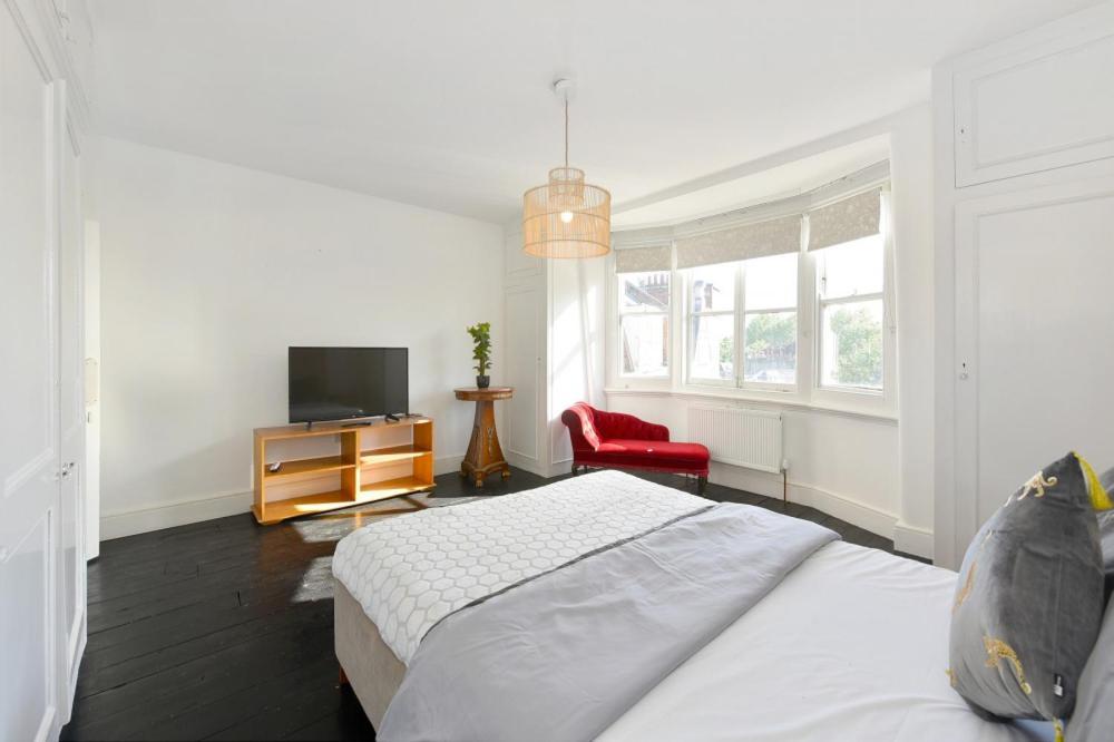 Renovu Premium Homes In Kensington Лондон Экстерьер фото